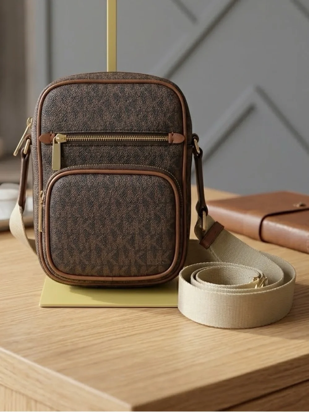 Michael Kors Cooper Signature Logo Flight Bag Crossbody Brown Tan Monogram